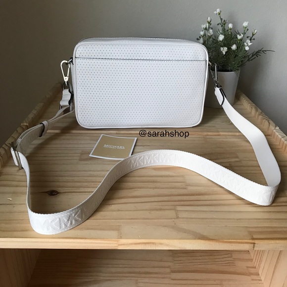 🌼Michael Kors Purse - Picture 2 of 13